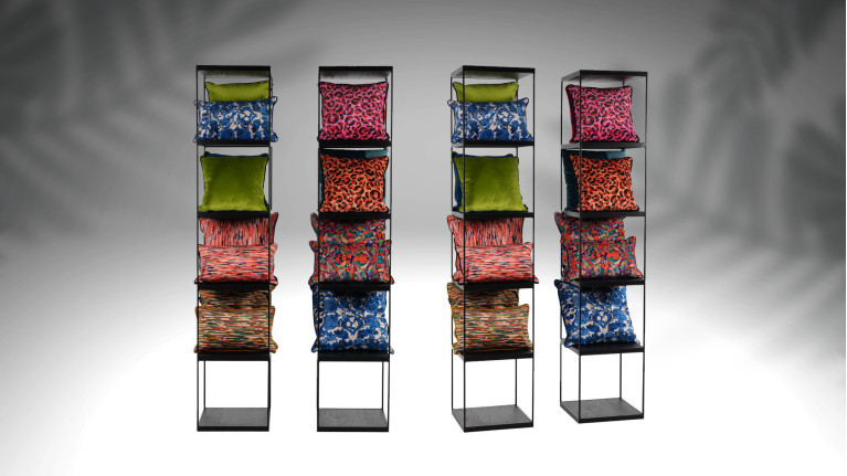 Colonne design industriel en fer, 210 cm de haut, Damo