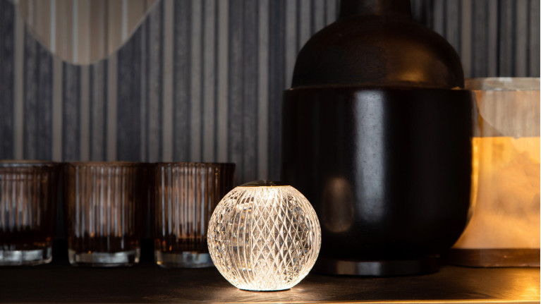 Lampe à poser design façon perle de cristal, Cintra