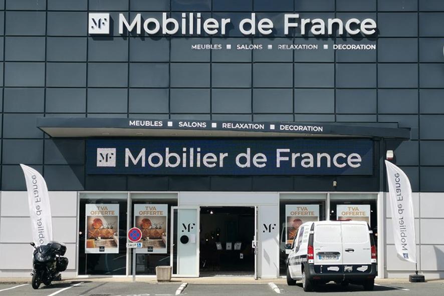 Magasin de meubles et de canapés haut de gamme et design à Poitiers