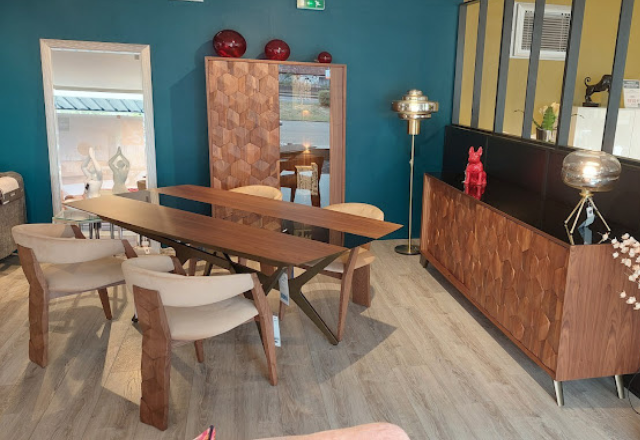 Salon et salle à manger design en bois haut de gamme dans votre magasin à Dax